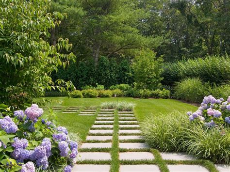 The easiest way to deal with garden pathways is mulch. Purple Hydrangea | DIY