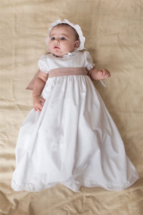 faldones de bautizo para tu bebé 🥇 ropa de bautizo moderna