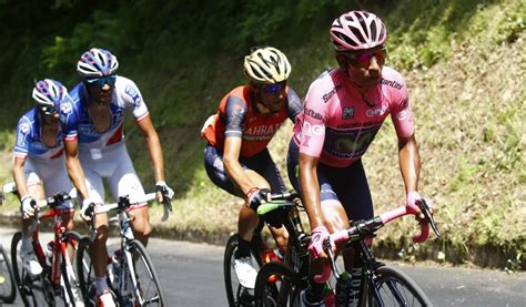 El ecuatoriano richard carapaz (movistar) ganó su primer giro de italia el pasado año, tras defender su ventaja en la clasificación general sobre. Así terminó la clasificación general del Giro de Italia ...