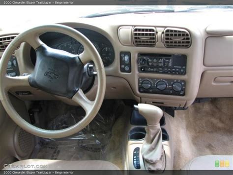 Beige Interior Dashboard For The 2000 Chevrolet Blazer Trailblazer
