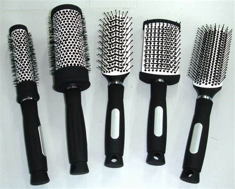 Womens Interests How To Choose The Best Hair Brush For