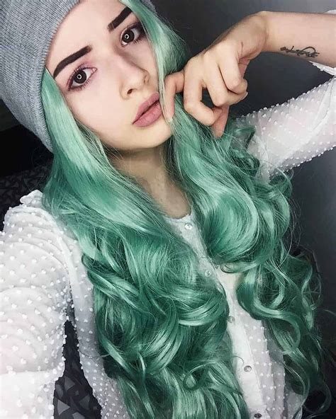 The Best Pastel Green Hairstyles To Try In 2020
