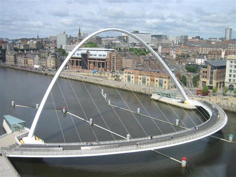 Gateshead Millennium Bridge Newcastle Upon Tynegateshead 2001