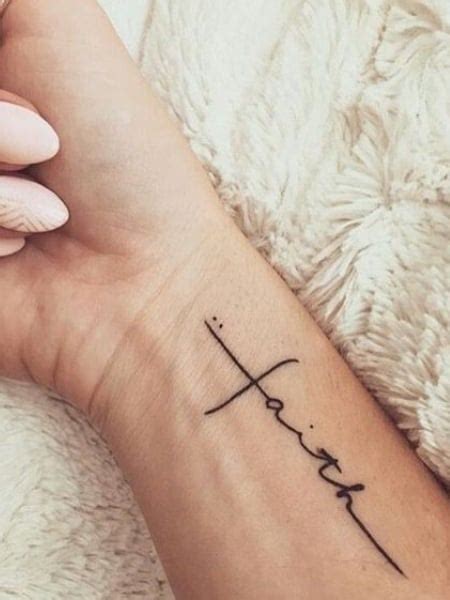 25 Cute Wrist Tattoos For Women In 2021 Tattoo News
