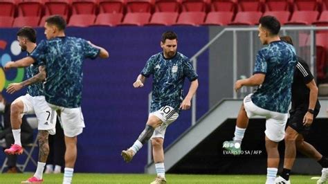 The argentina 2020 home strip will be used throughout the 2022 world cup qualifiers as well as at the copa america finals next summer. Argentina vs Bolivia in Copa America 2021, Lionel Messi is ...
