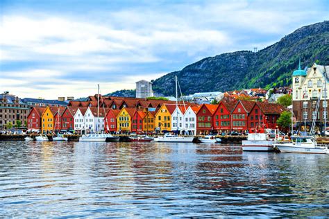 Bergen is the second largest city in norway and the most popular gateway to the fjords of west norway. Goedkope vliegtickets Bergen | CheapTickets.nl