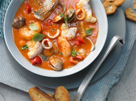 Cioppino Seafood Soup Recipe Eatsmarter