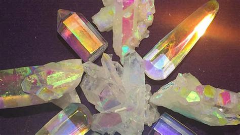 New Age Shops Offering Crystals Are Experiencing A Resurgence In La