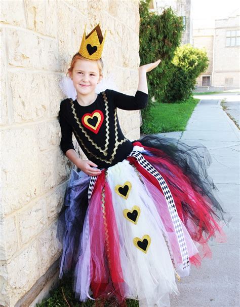 Queen of hearts costume diy. 25+ Queen of Hearts Costume Ideas and DIY Tutorials - Hative