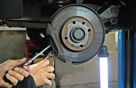 How To Bleed Brakes By Yourself Easiest Way Tools Specialist