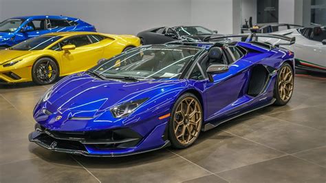 Lamborghini Aventador Svj Roadster In Blu Sideris 666000 Youtube