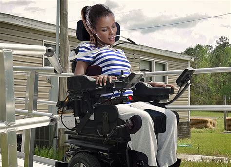 Pin By Mac Man On Quadriplegic Women Jiu Jitsu Girls Wheelchair