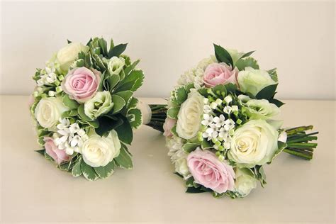 Maybe you would like to learn more about one of these? Wedding Flowers Blog: Nikki's Classic Green, White and ...