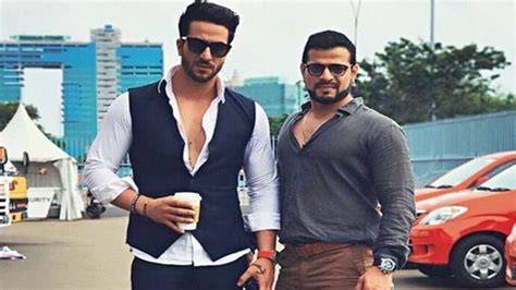 See Yeh Hai Mohabbatein Actor Karan Patels Post For Close Friend Aly Goni Will Make You Go Aww