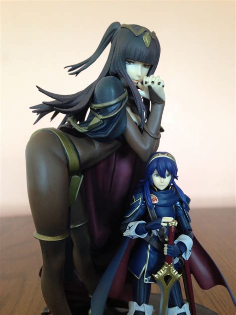 Tharja And Mini Lucina Fire Emblem Know Your Meme