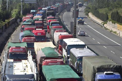 Chinas 10 Day Traffic Jam “longest Ever” The Hindu