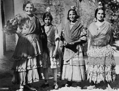 Gitano women or gypsies of southern Spain, circa 1930. News Photo