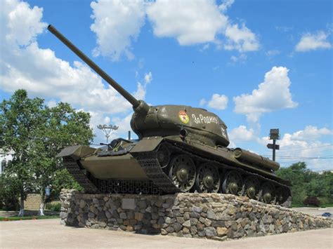 Russia Loves Its Soviet Era T 34 Tanks The National Interest