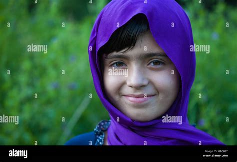 Pakistani Girl Fotos Und Bildmaterial In Hoher Auflösung Alamy