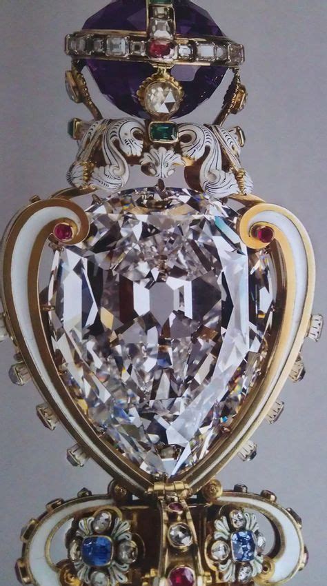The Cullinan Diamond I Known As The Star Of Africa Weights 5302 Ct