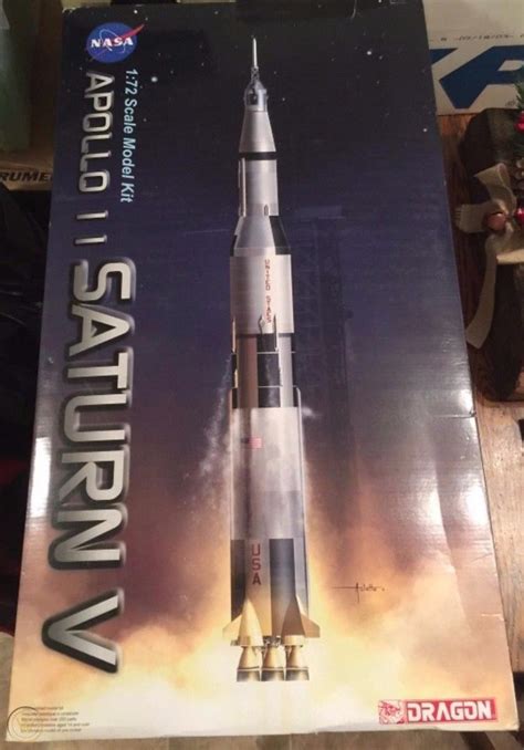 New Dragon 11017 Apollo 11 Saturn V 172 Scale Db Vj Nib 1900604020