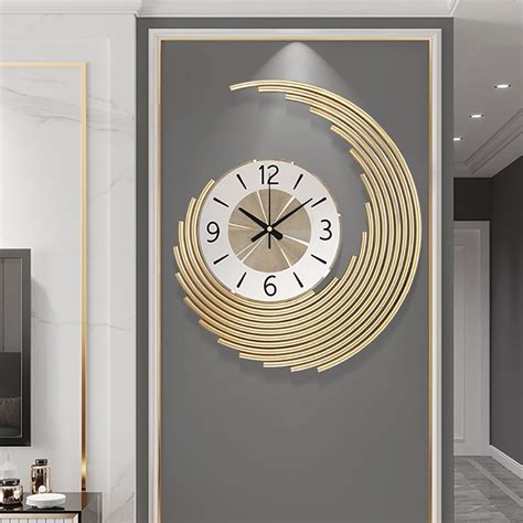 Modern Stylish Household Metal Mute Wall Clock Luxury Decorative Art