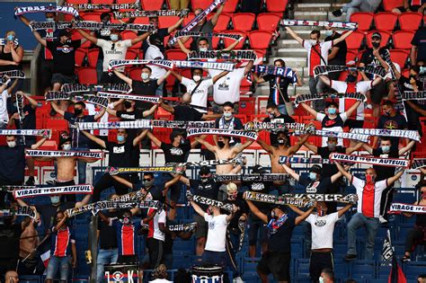 Collectif Ultras Paris Comply With Mask And Social Distancing Protocols