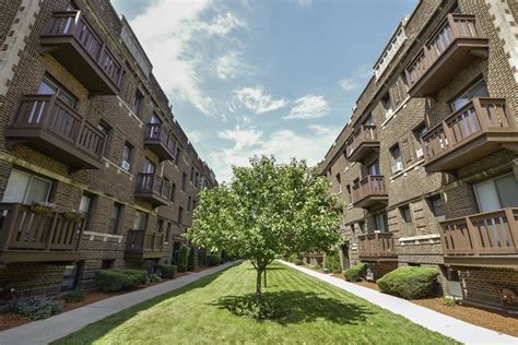 3034 N Halsted St Unit B1 Chicago Il 60657 Condo For Rent In