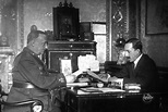 Miguel Primo de Rivera con el rey Alfonso XIII en septiembre de 1923 ...