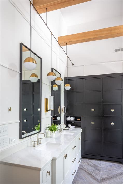 Black And White Modern Farmhouse Bathroom Ideas Moder