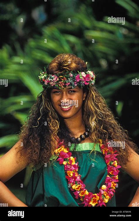 Lovely Upper Torso Photo Of A Smiling Beautiful Polynesian Woman