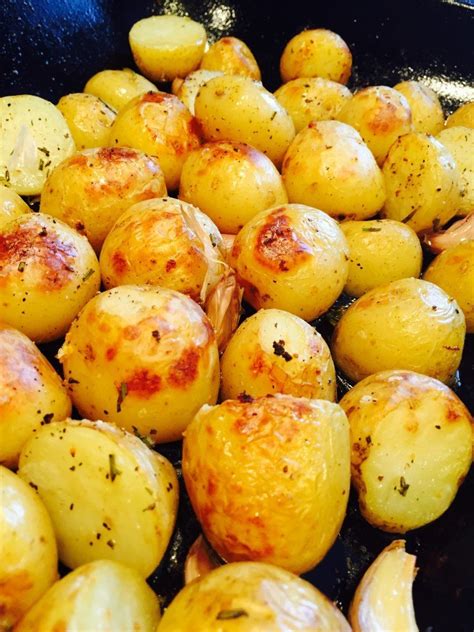 Roasted New Potatoes With Herbs Daisies Pie