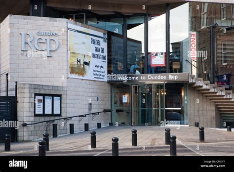 Dundee Theatre Hi Res Stock Photography And Images Alamy