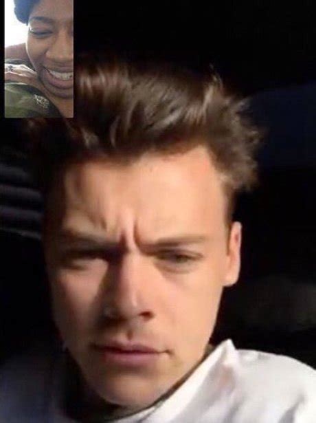 Generally speaking, harry styles's hairstyle has remained static since his rise to fame, always maintaining some sort of long hairstyle. OMG OMG OMG. Harry Styles debuts new hair on FaceTime to a ...