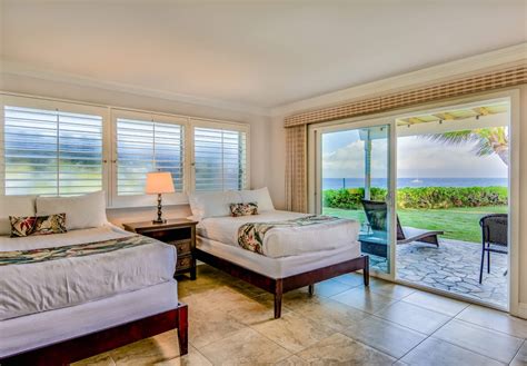 Deluxe Oceanfront Bungalow Room King Royal Lahaina