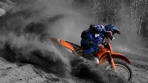 World's best and new cars photos and wallpapers for desktop and mobile from latest auto show. Dirt Bike Backgrounds - Wallpaper Cave