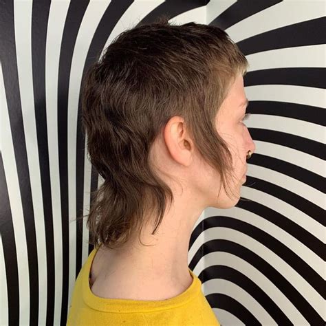 Mullet haircut is making its way back into the fashion world with tons of fresh styling options. Pin on alternative haircuts