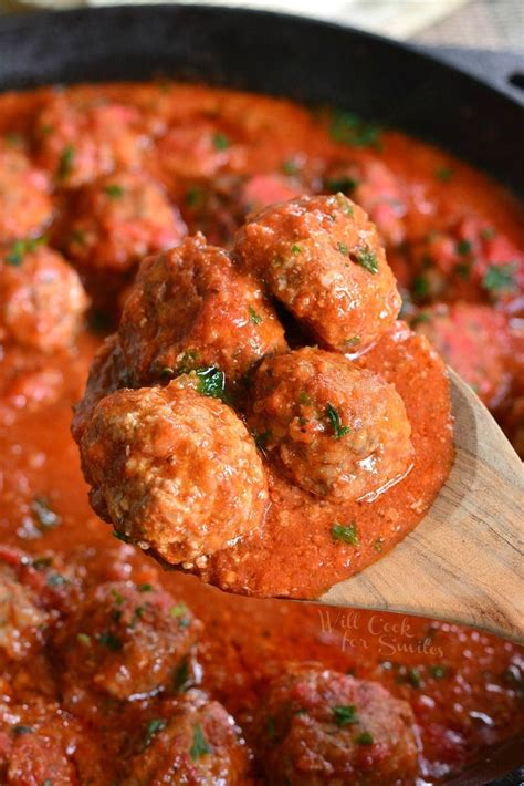 This recipe made 30 small meatballs, but only 25 made it into the sauce (my husband and i kept eating them!). This is the best classic Italian meatballs recipe. These ...