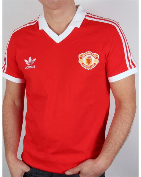 Introducing the 2020/21 manchester united kit. Adidas Originals Manchester United Retro Jersey Red ...