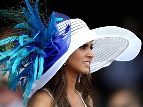 7 Tips To Help You Experience The Kentucky Derby Like A Local