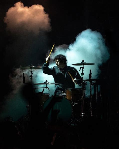 Josh Dun Drumming Great Bands Cool Bands Twenty One Pilots Wallpaper