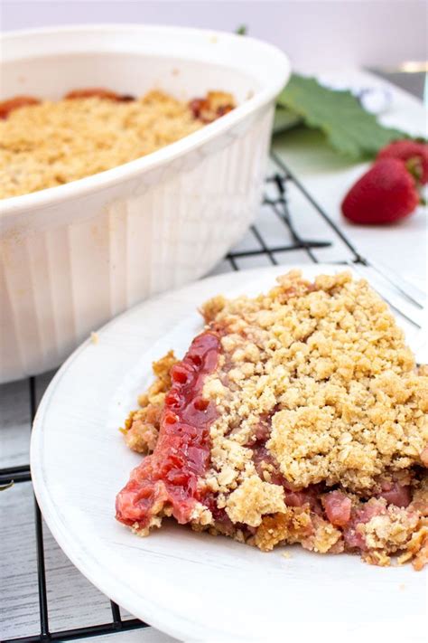 The Best Strawberry Rhubarb Crisp Recipe You Will Ever Try With A
