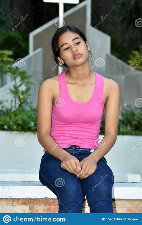 une fille philippine et sa tristesse image stock image du gosse asiatique 159691661