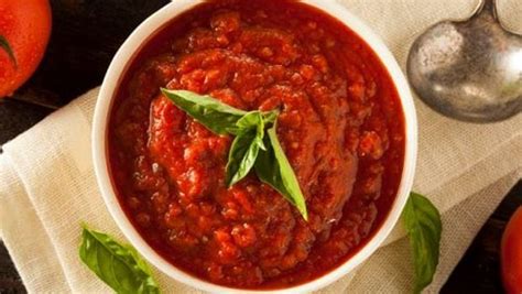 Also, learn how to make how to make spinach puree and blanched spinach and boiled onion paste that come handy to make various traditional indian. How To Make and Store Tomato Puree This Winter, Pro Tips ...