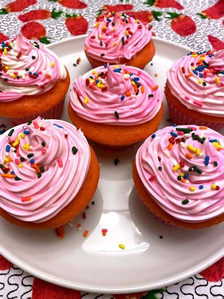 Pink Cupcakes With Sprinkles Vibrant Guide