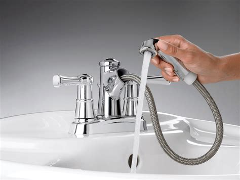 It comes in handy to reach areas of the sink that fixed faucet doesn't reach. Bathtub faucet with pull out sprayer - EasyHomeTips.org