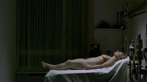 Nude Video Celebs Elisabeth Niederer Nude Aime Ton Pere 2002