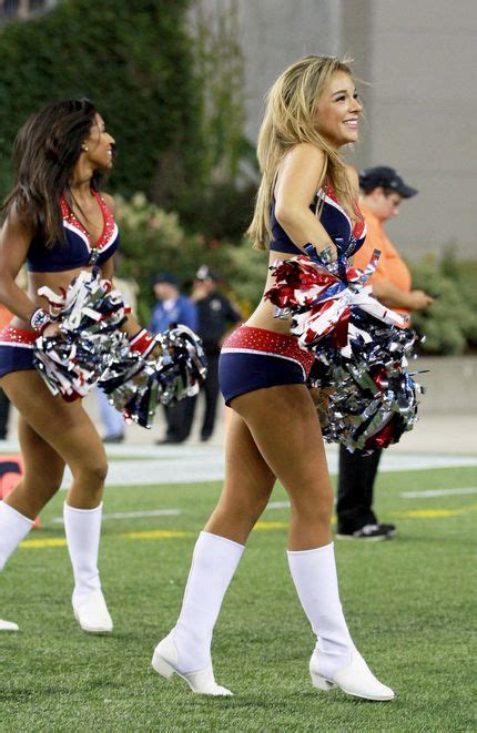 pin by wpeace on tight jeans girls patriots cheerleaders hottest nfl cheerleaders new