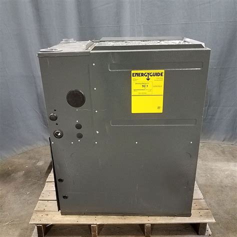 40k Btu 92 Afue Multi Speed Goodman Gas Furnace Scratch And Dent Grade