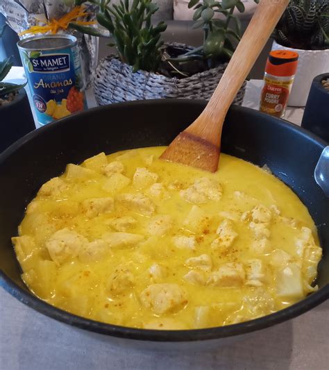 Poulet Coco Curry Ananas